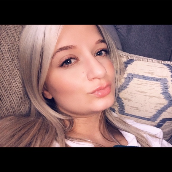 Meet your Posher, Haley - Picture 6 of 6